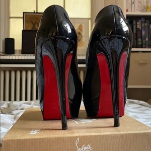 Louboutin - Bianca 140 patent-leather pumps